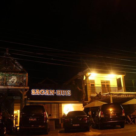 Sagan Huis Hotel Yogyakarta Ngoại thất bức ảnh