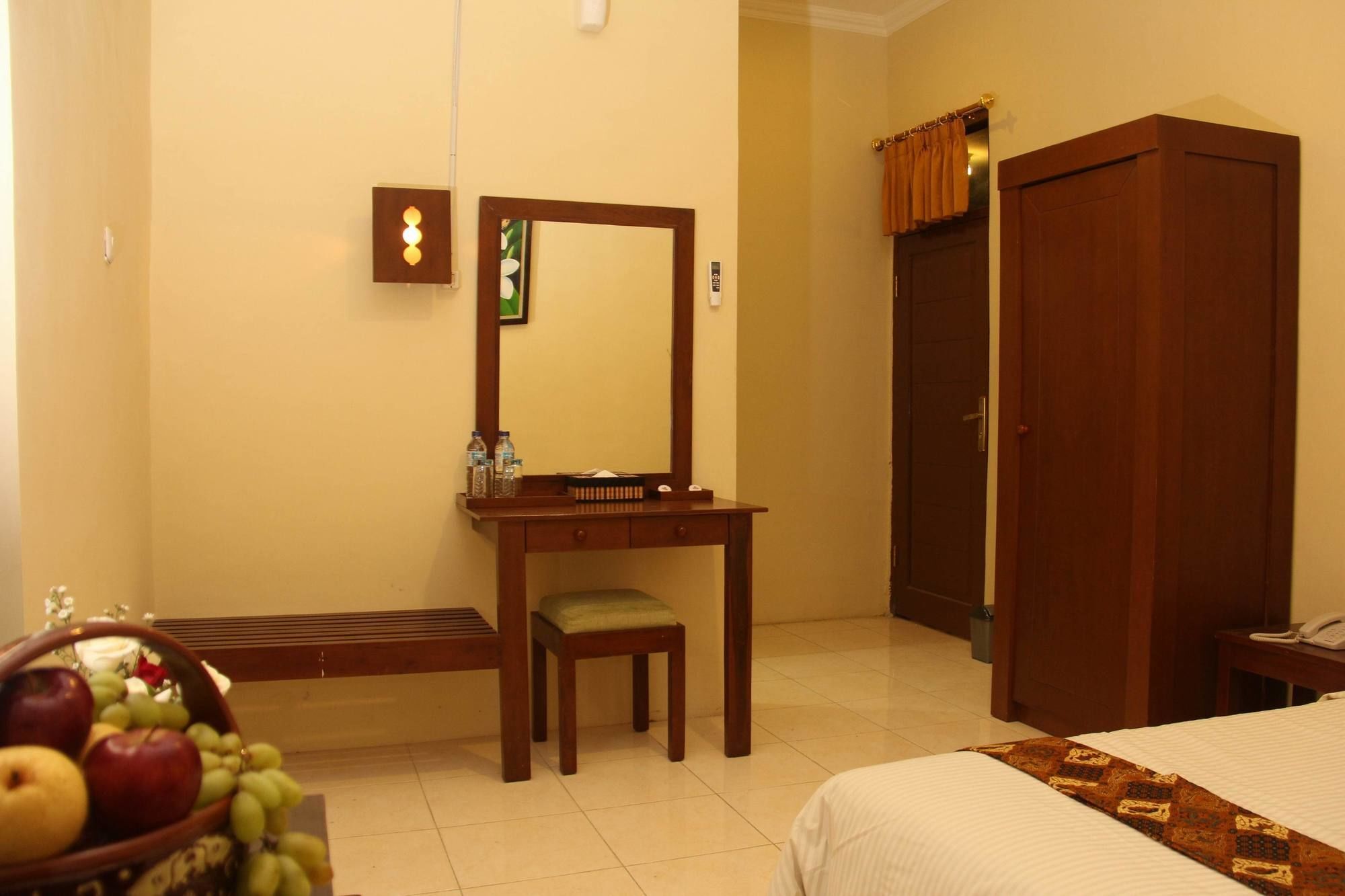 Sagan Huis Hotel Yogyakarta Ngoại thất bức ảnh