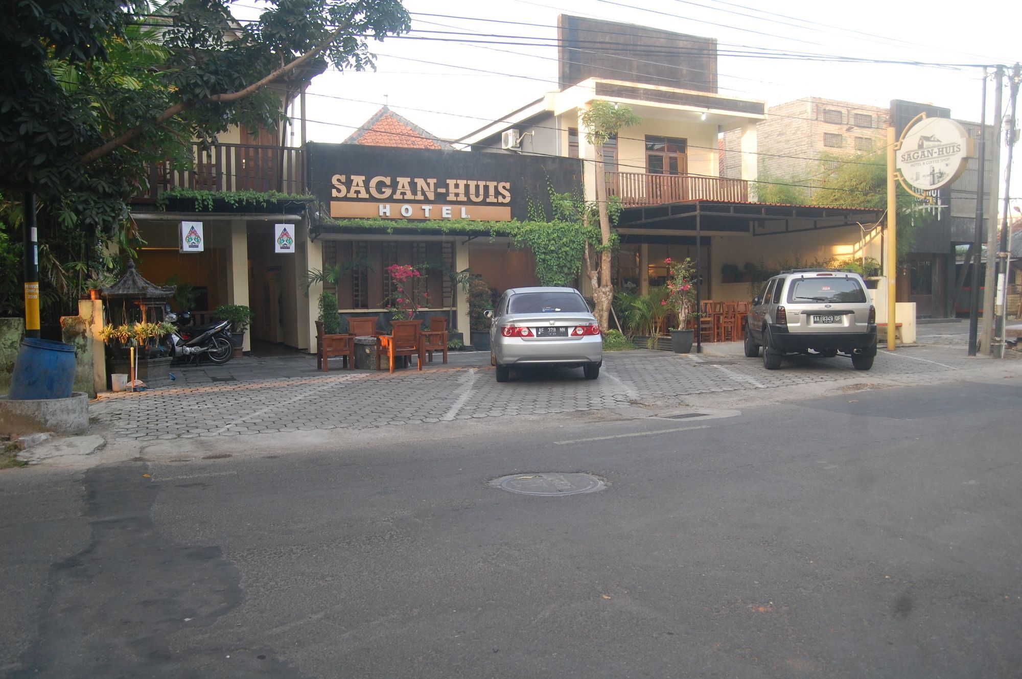 Sagan Huis Hotel Yogyakarta Ngoại thất bức ảnh